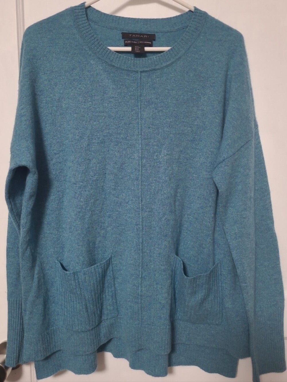Tahari Teal Cashmere Crewneck Sweater with Front Pockets Medium